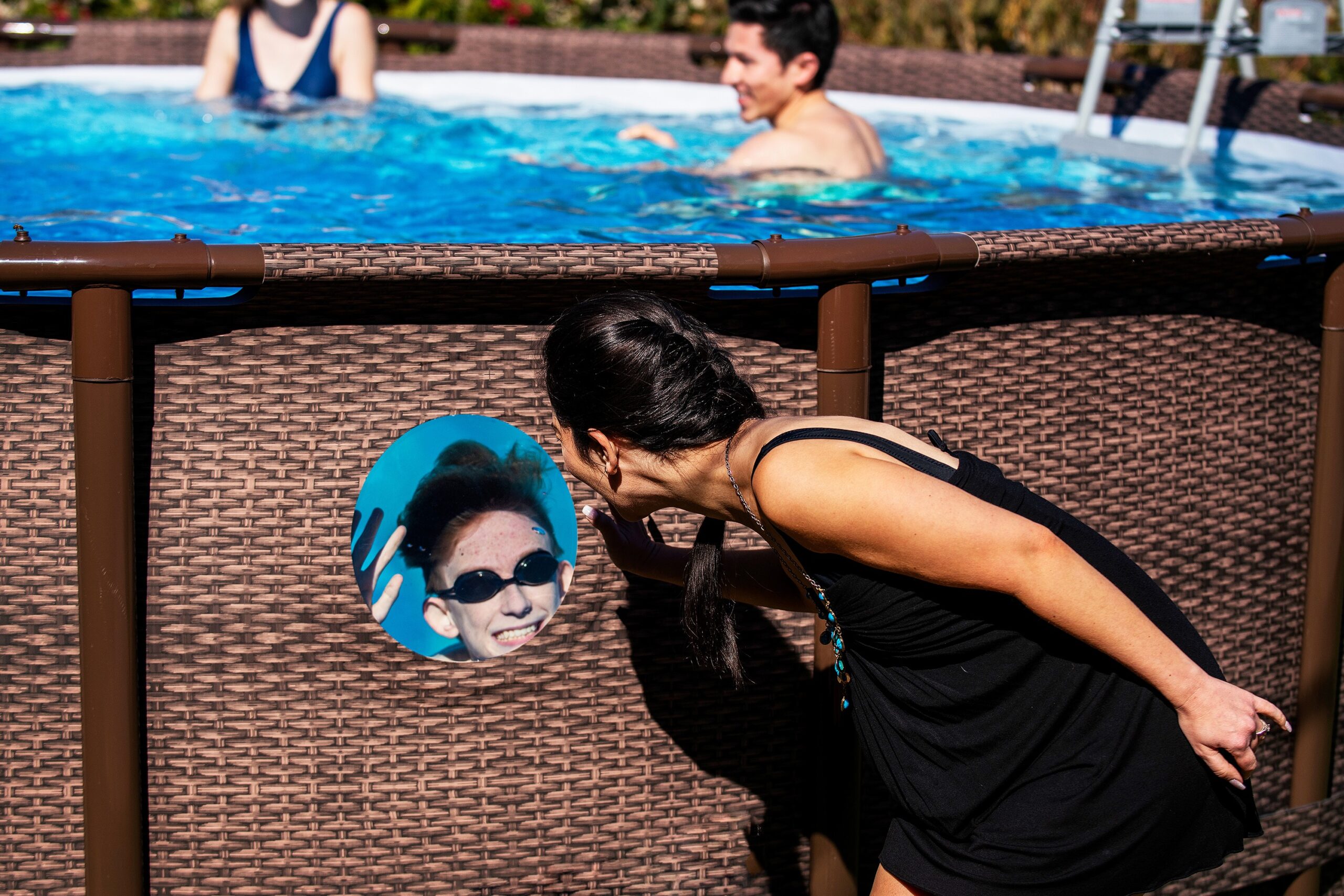 Coleman 18' x 48" Power Steel Swim Vista Series II Swimming Pool Set - Image 3